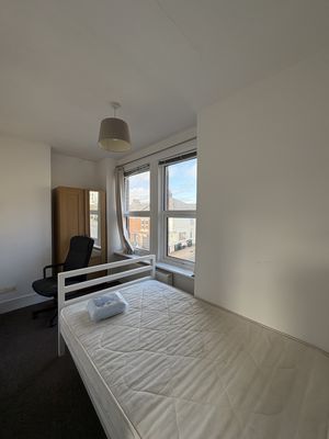 Photo 14- click for photo gallery